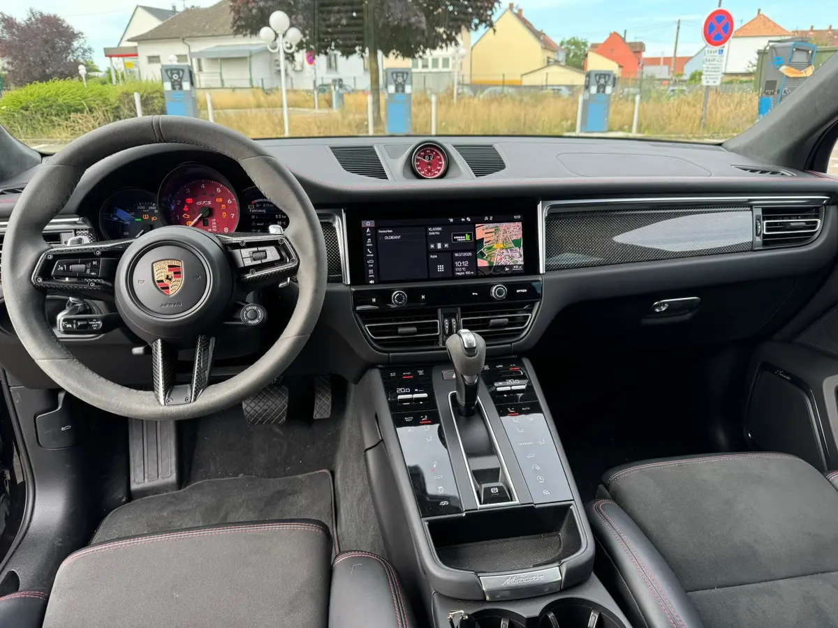 Porsche Macan GTS 2024, exterior — Lisbon Luxury Car Rental, Lisbon. Built for Sintra's tight curves and quick returns